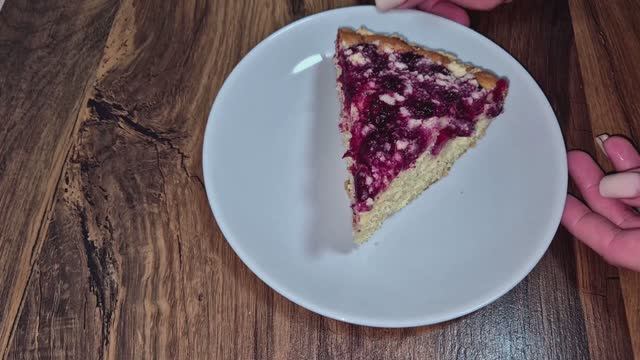 Пирог с вишней