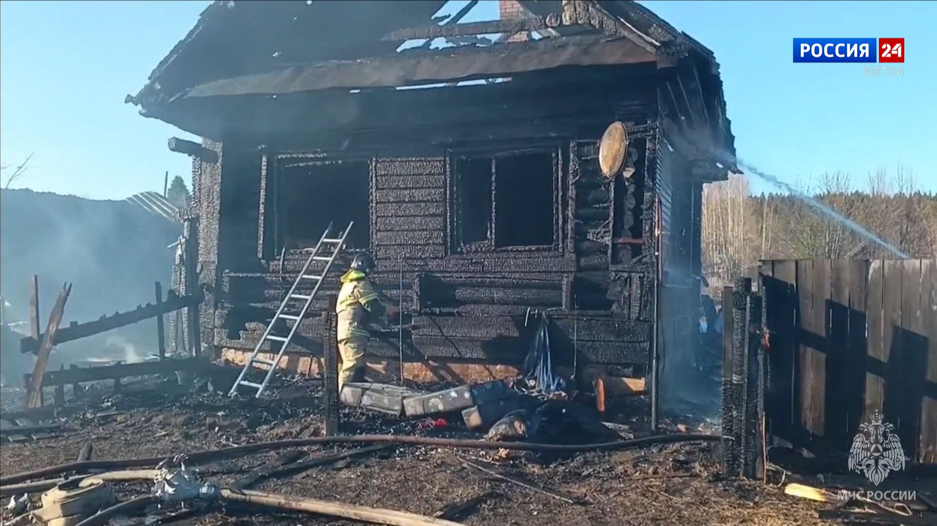 Из-за детской шалости с огнём лишилась дома семья в Омутнинске