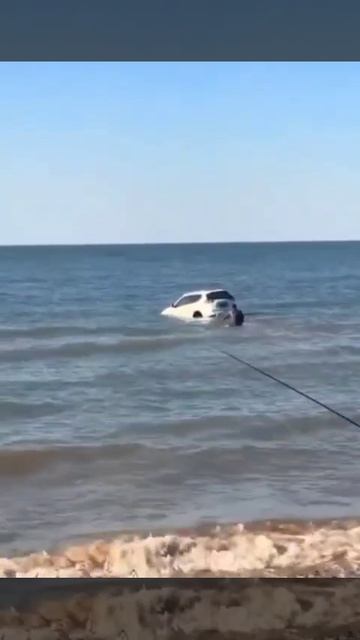 Чтоб такого не случилось с вами, нужно ездить на рыбалку на машине товарища