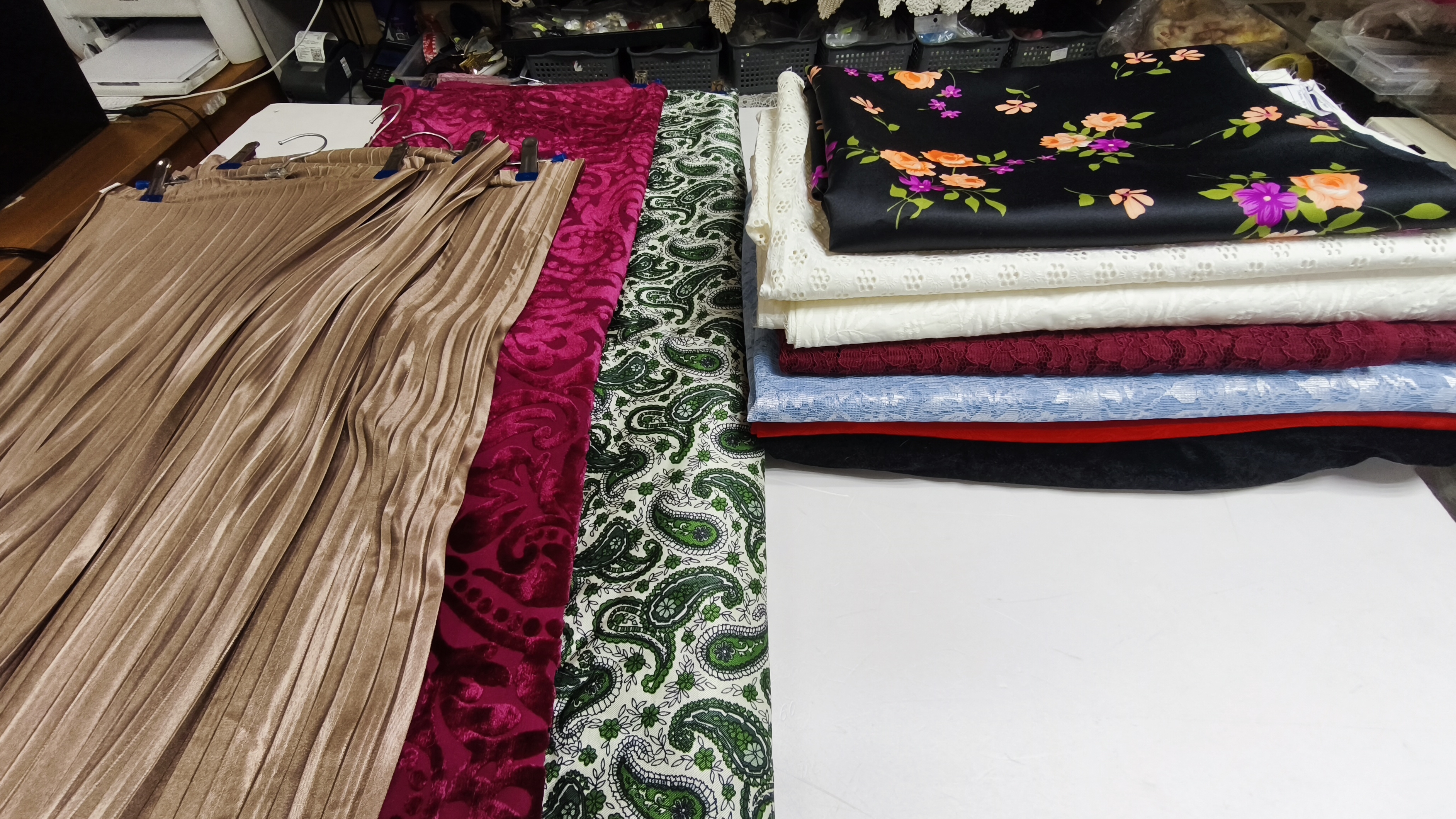 16.04.26. Яркие ткани