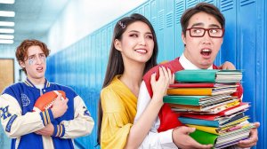 Популярная Девушка Влюбилась в Ботаника