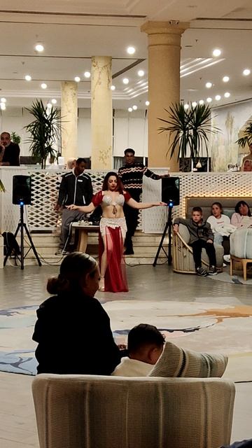 Танец живота. Развлечение для туристов в Египте