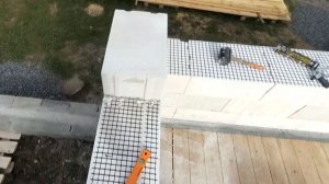Стройка дома из газоблоков на клей-пену своими руками. Начало стен, первые ряды кладки.