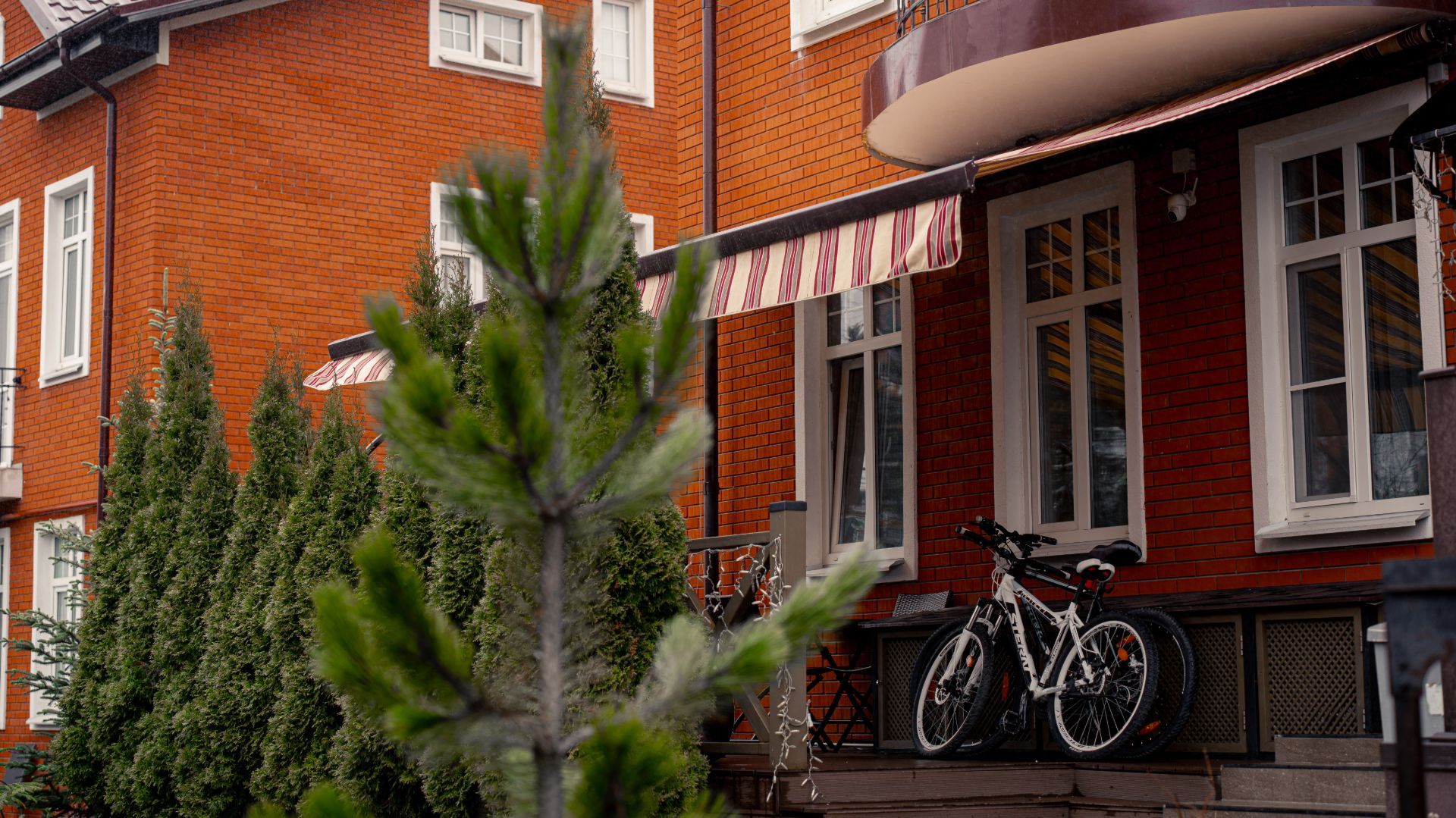 Продажа Таунхауса в КП Кембридж. Угловой, уютный, светлый. ТВОЙ!