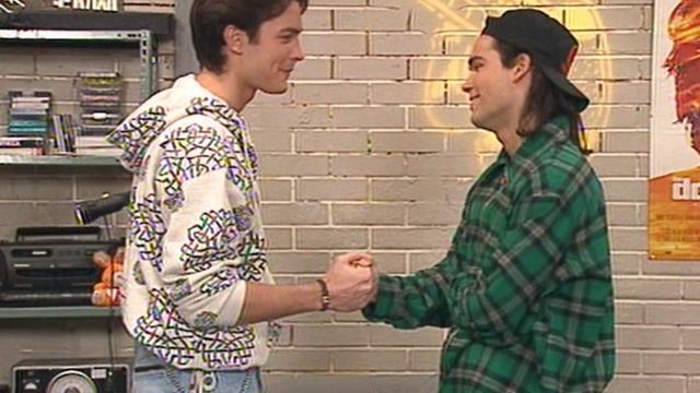 Элен и ребята 196 серия «Теснота» (сериал, 1992)