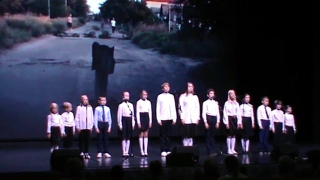 ПЛЕЧОМ К ПЛЕЧУ