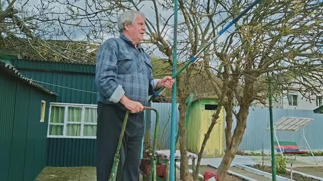 Муся чувствует себя превосходно👌 самый лучший ПАПА😍 водрузили флаг, жарим шашлыки