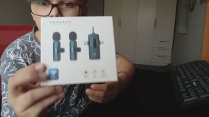 распаковка петличных микрофонов