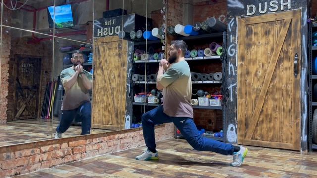 Выпад в ножницах