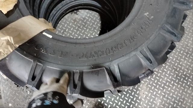 Шины 7.50-16 BKT 🔥 для бездорожья на легковой автомобиль 🛻 в Красноярск 🚛  ⭐ MinyTraktor.ru +7 91