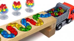 Машинки летают и прыгают! Развивающие мультики Машины помощники. Мультфильмы про машинки