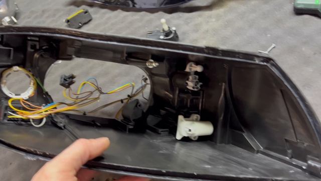 Volvo S40 - ремонт фар, замена линз, диодные Expression Drive