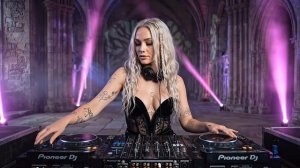 Abandoned Castle Tech House 2026 ｜ Dark Underground Flow ｜ Deep Hypnotic Bass Energy-(1080p30)