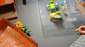 Растения против Зомби. Обзор на кукурузу, кактуса и подсолнуха.