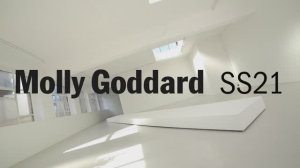 Показ женской коллекции Molly Goddard весна-лето 2021