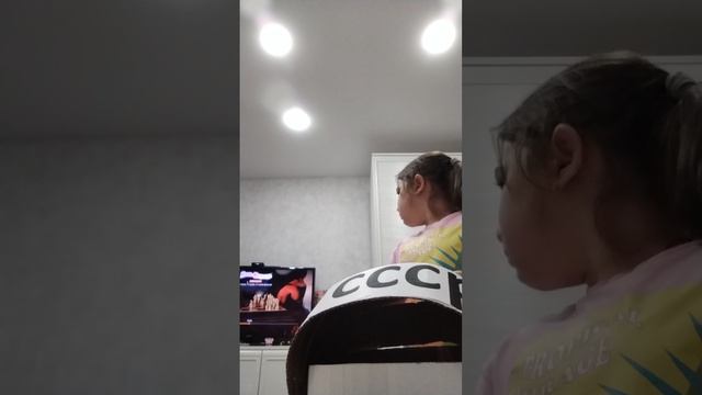 VID_20260415_204202.mp4