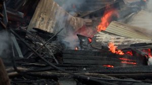 Пепел и обломки: пожар полностью уничтожил мастерскую художника Удольского