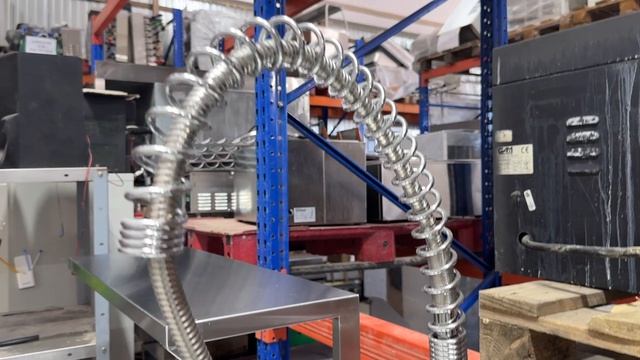 Стол предмоечный с душирующий устройством (1 651)