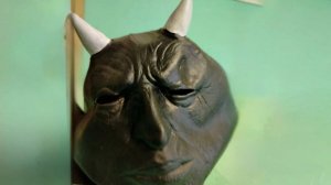 Туляк в маске демона распугал участников пасхального крестного хода