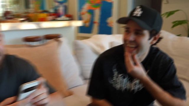 просим звёзд смотреть футбол