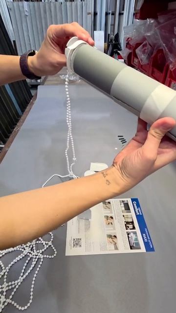 Сборка кронштейнов и механизма управления рулонной шторы MAXI