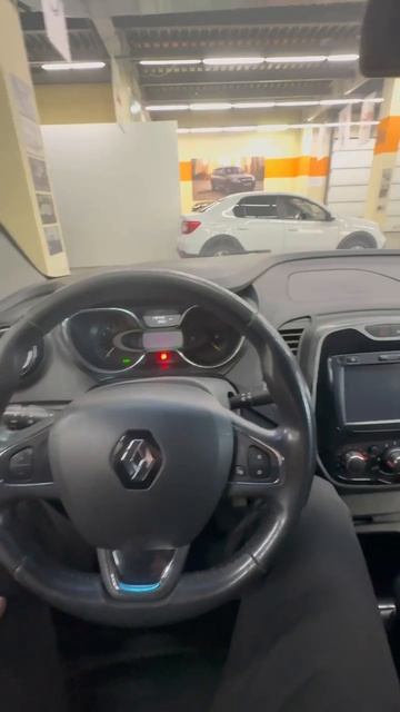 Продается RENAULT Kaptur /Авто с пробегом