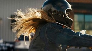 Реклама Harley-Davidson "Уезжает от проблем"