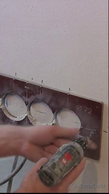 Как быстро и ровно высверлить отверстие для подрозетника в бетонной и кирпичной стене