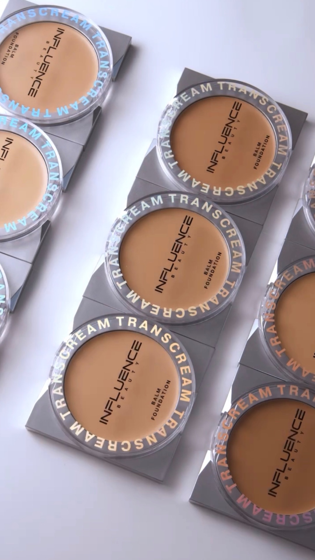 Три оттенка бальзама Transcream для естественного матового покрытия ✨ Уже оценила тающую текстуру?