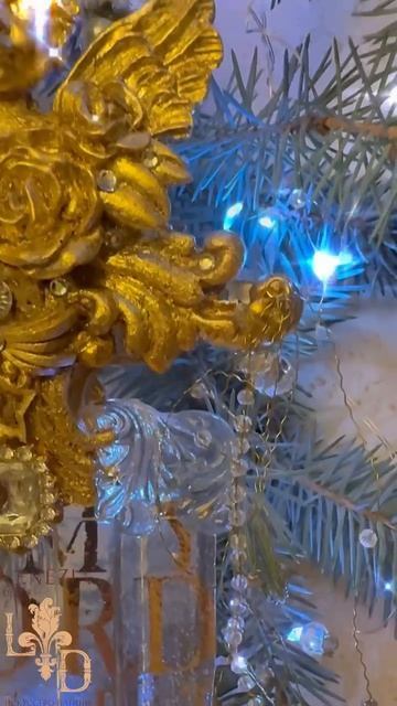 Подвес - подарок Парящий ангел. Золочение