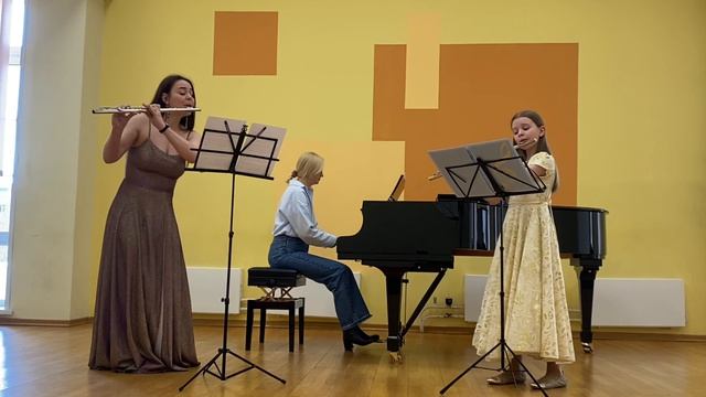 Й.Дюссек - «Менуэт», Й.Гайдн - «Аллегро»