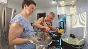 Всё валится из рук, НЕРВЫ играют, срываюсь на Вована! Готовим русский БОРЩ на скорую руку! Влог