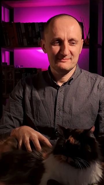 Что делать, если кот икает? #кот #кошка #котики