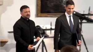 После выступления Зеленского в Нидерландах переводчик выругался матом