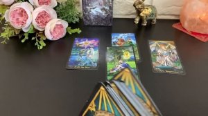 Он срочно хочет поговорить с тобой 🙋♂️❤️🔥💐Таро