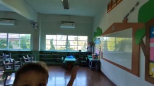 В отпуск в Тайланд. Семья. Немного из жизни тайской школы.
