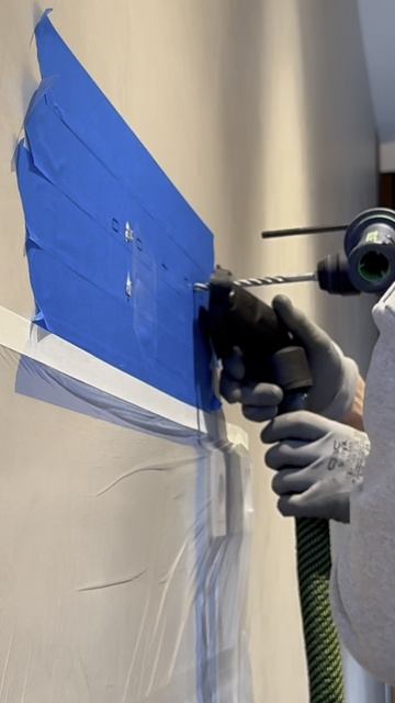 Как я вешаю Телевизор