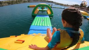 Батуты в аквапарке | развлечения для детей