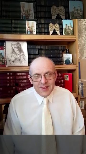 Побежал за книгами