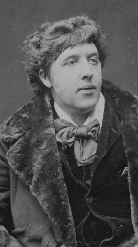 ОСКАР УАЙЛД. Большинство из нас