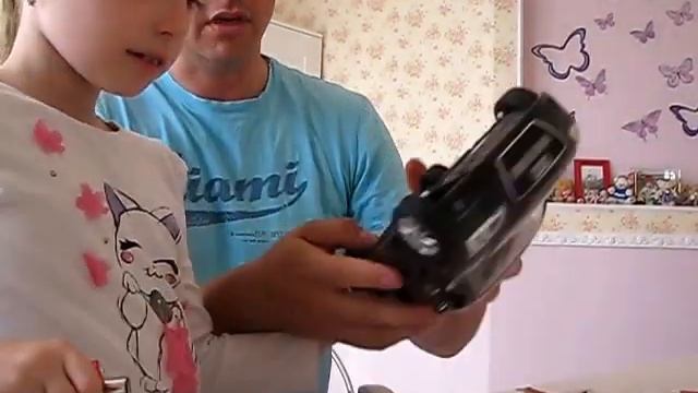 Миланья ТВ открываем машинку AUDI TT на пульте управления