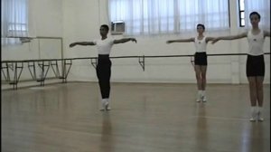 Бразилия. Школа Большого театра. 5 класс - мальчики. Урок. 2006 год