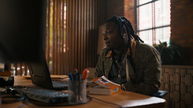 Следопыт 3 сезон 11 серия «До костей» (сериал, 2026)