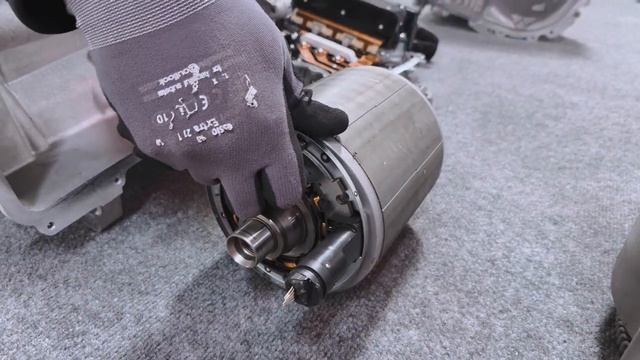 Cadillac Escalade IQ Motor Teardown Inside GMs 850 Amp EV Powerhouse