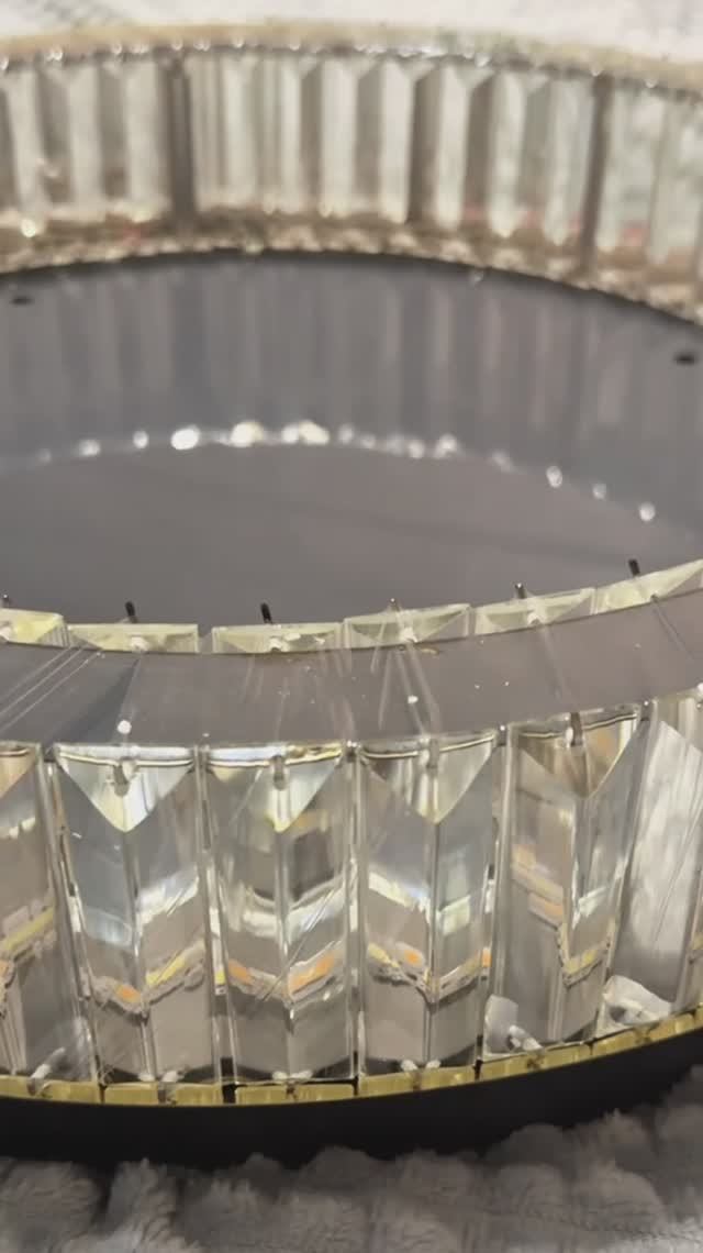 Хрустальная люстра