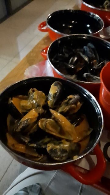 Как правильно есть мидии