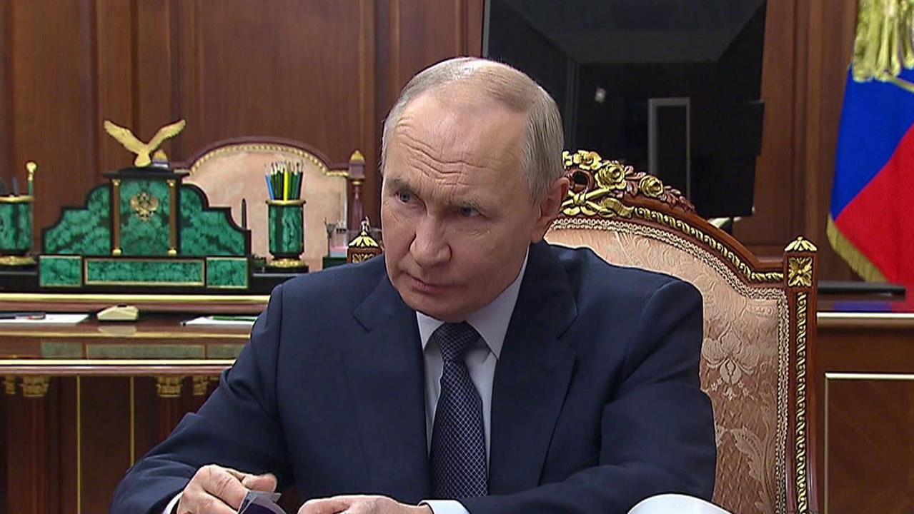 Меры поддержки участников СВО обсудили на встрече Владимира Путина с главой Карачаево-Черкесии