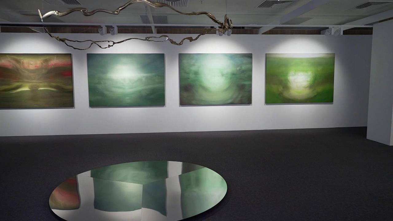 В новом онкоцентре в Сколкове представили работы современных художников со всего мира