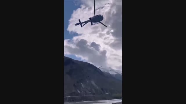 Застрявшего на горе сотрудника метеостанции «Сулак» эвакуировали вертолетом и доставили в село