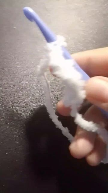 Пчела из пряжи